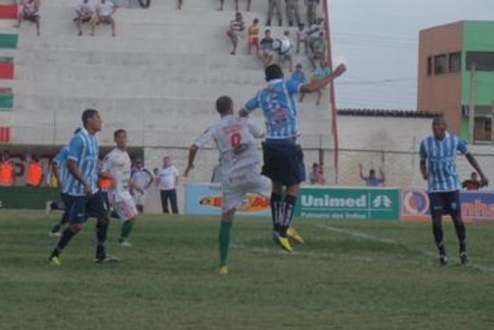 CSA vence o CSE e dorme na liderança do Campeonato Alagoano