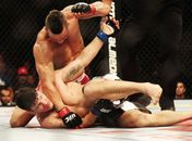 Belfort vence Bisping com chutaço no rosto e pede revanche contra Jones