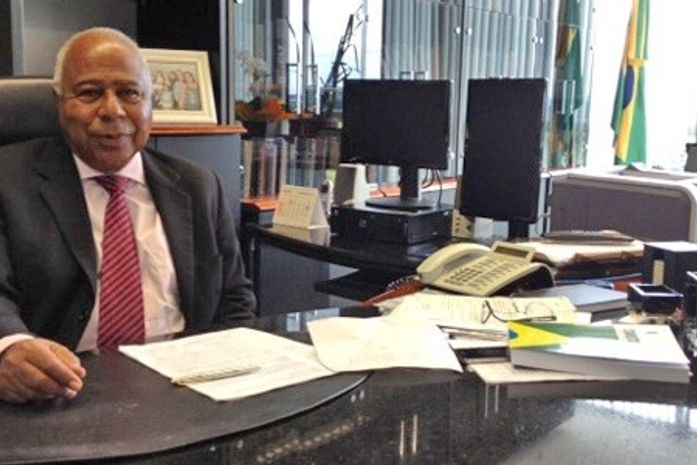 Sociedade brasileira é 'racista', afirma futuro presidente negro do TST