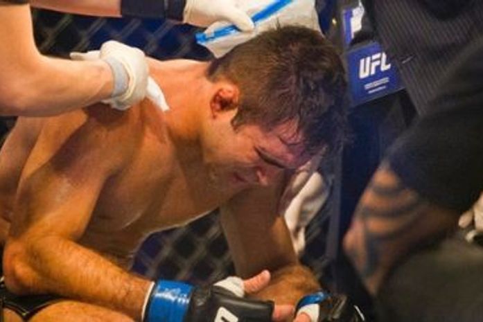 Lutador desiste e é chamado de 'frouxo' e 'arregão'