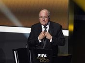 Blatter defende rebaixamento como forma de punir racismo no futebol