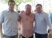 Hugo Wanderley, Anizio Amorim, dos dos articuladores da chapa e o vice França Junior.