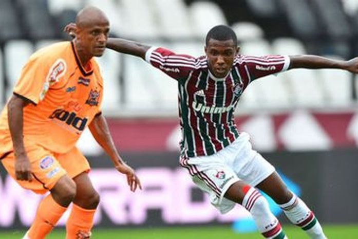 Com dois de Wagner, Flu evita tropeço e bate Nova Iguaçu