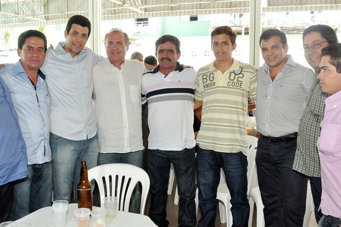 Renan prestigia recepção promovida pela Uveal na eleição de sua diretoria