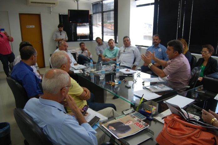 Prefeitos da seca definem reivindicações para levar a Ministro