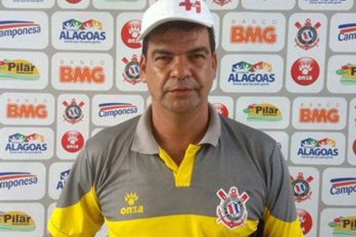 Moacir Júnior não é mais técnico do Corinthians-AL
