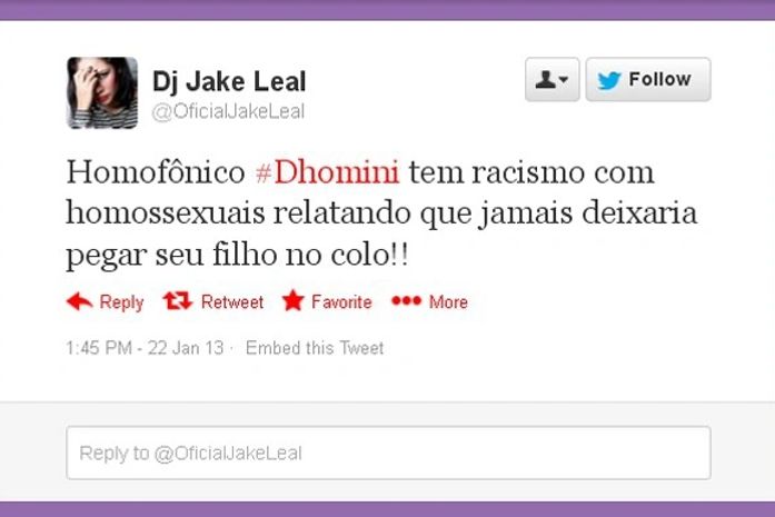 Ex-BBB Jakeline Leal troca as bolas e acusa Dhomini de 'homofônico'