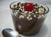 Que tal o strogonof de chocolate? Receita leva leite condensado e nozes