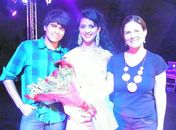 Viçosense Anny Oliveira é finalista do concurso Musa dos Municípios 2013