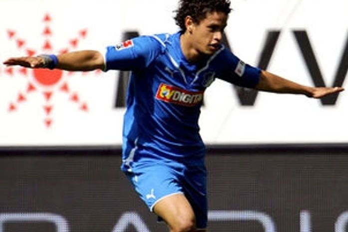 Carlos Eduardo: Pedida inclui luvas acima de R$ 1 milhão