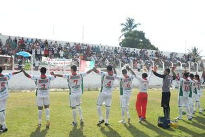 CSE é goleado e técnico entrega o cargo