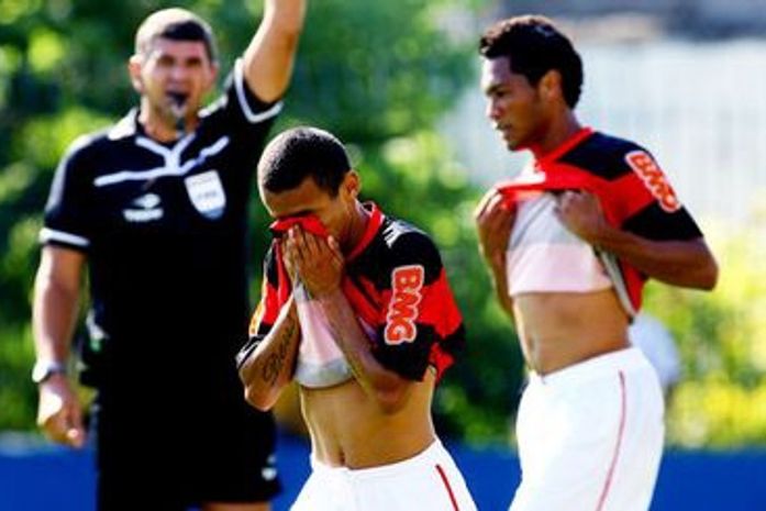 Flamengo leva sufoco e apenas empata com o Madureira