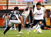 Com gol no fim, Corinthians 'made in China' perde para a Ponte Preta