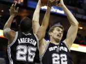 Splitter é o cestinha dos Spurs em vitória sobre os Hornets no Texas