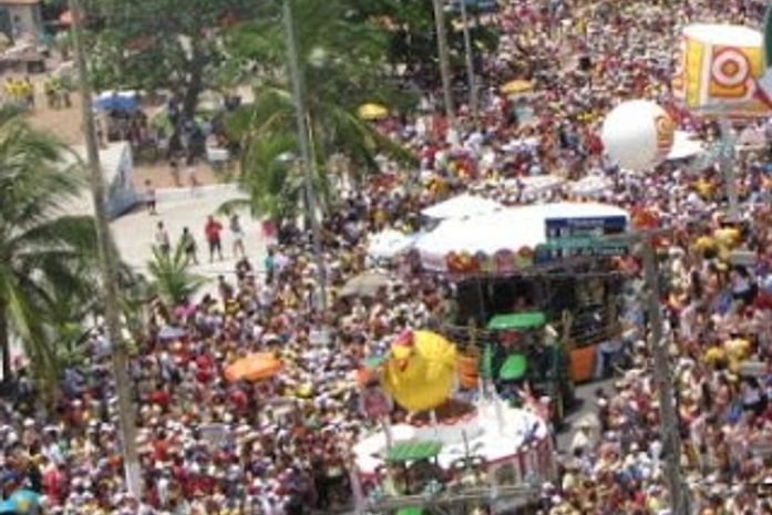 Ei, você aí, me dá um dinheiro aí...