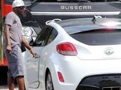 Enquanto Neymar ganha carro de R$ 310 mil, Willians anda com um de R$ 85 mil