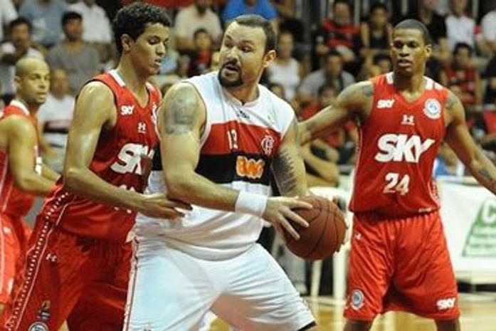 Flamengo vence 16ª seguida no NBB e fica a um jogo de fechar turno perfeito