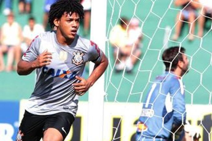 Com gol de Romarinho, Corinthians bate Mirassol e vence a 1ª