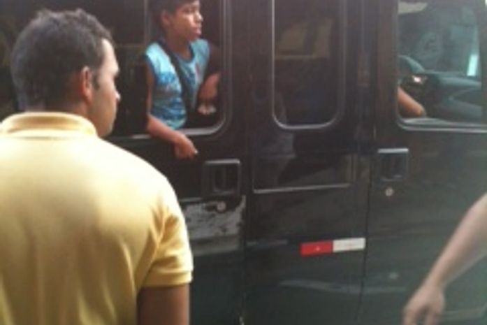 Transporte clandestino explora o trabalho infantil