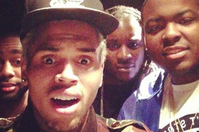 Chris Brown quer falar com a polícia sobre confusão em estúdio, diz site