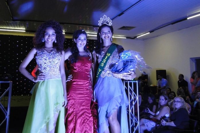 Maria Figueiredo, 2º lugar; Bárbara Brandão, Miss Viçosa 2013 e Anny Oliveira, Miss Viçosa 2013