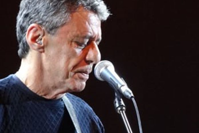 Chico Buarque ganha prêmio literário 'Casa de las Américas' em Cuba