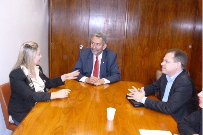 Prefeita de Major Izidoro diz que encontro de gestores, em Brasília, foi produtivo