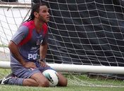 Dênis Marques diz que não tem prefência por companheiro de ataque