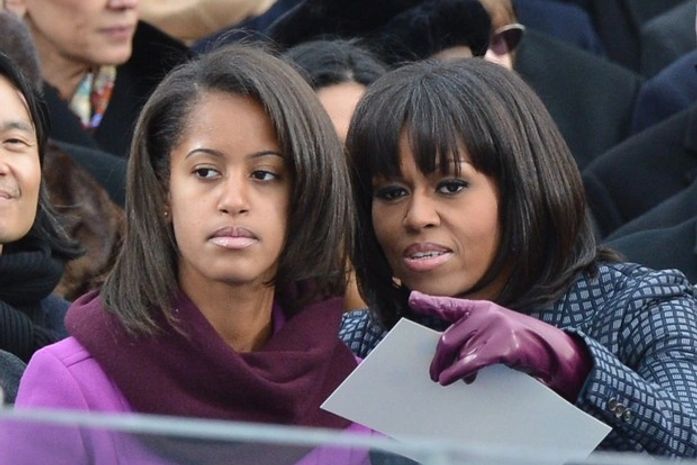 Karl Lagerfeld tece críticas ao corte de cabelo de Michelle Obama