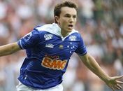 Cruzeiro vence o Atlético-MG na reinauguração do Mineirão