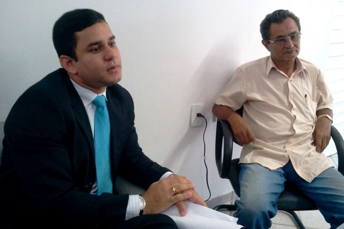 Ao lado do advogado, José Maria Tenório voltou a negar crime