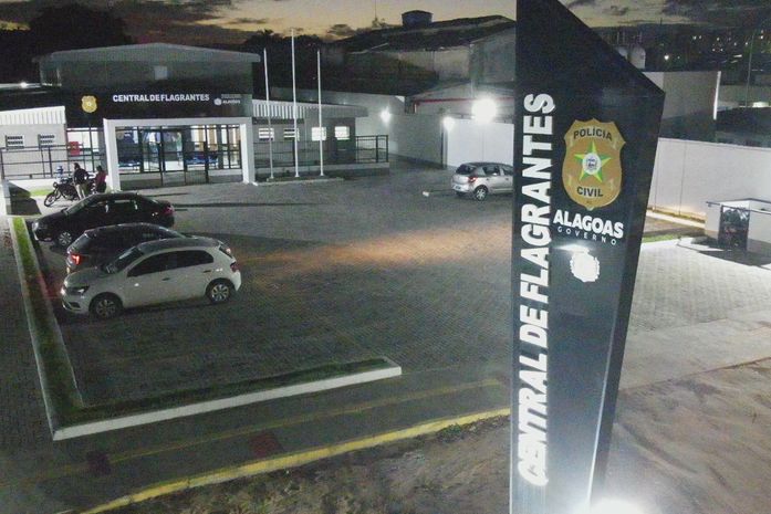 Fingindo ser policial, homem é preso por tráfico de drogas