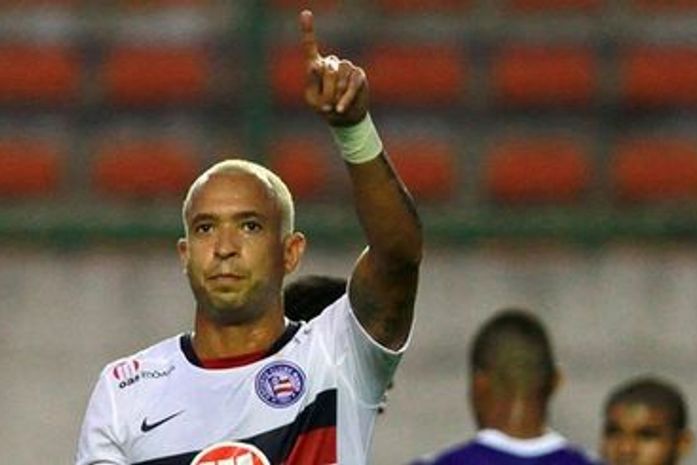 ABC confirma a contratação do centroavante Júnior, ex-Bahia