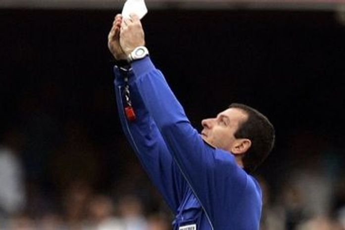 Novo julgamento da máfia do apito ajuda CBF e FPF