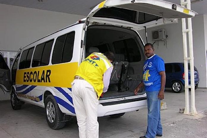 Transportes escolares estão na mira da fiscalização em Maceió