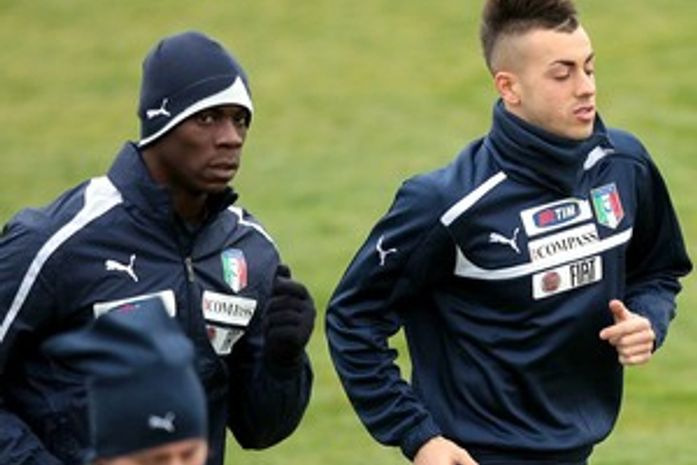 Irmão de Silvio Berlusconi chama Balotelli de ‘negrinho da família’
