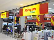 Sem cumprir legislação, loja de eletrônicos é fechada