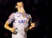 Pato não 'salva' e Corinthians fica no zero contra o Botafogo-SP