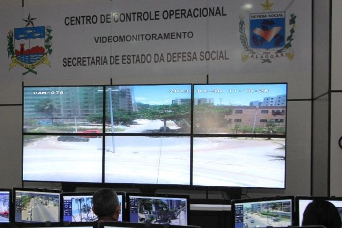 Videomonitoramento faz vigilância para combater furtos e roubos no Carnaval