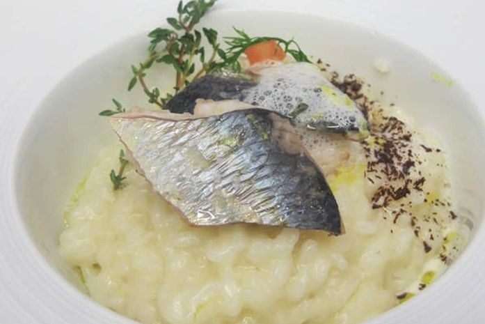 Faça esta receita leve e saborosa de risoto de limão com sardinha; anote