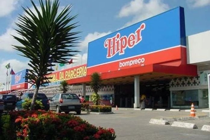 Vice-prefeito tem veículo arrombado em estacionamento do Hiper