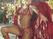 Longe do carnaval do Rio, Luma de Oliveira pede respeito a quem for desfilar