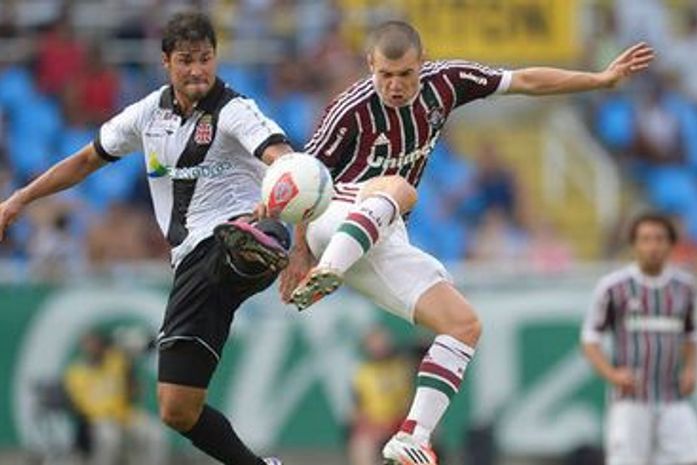 Fred marca no fim e Fluminense arranca empate do Vasco no Carnaval