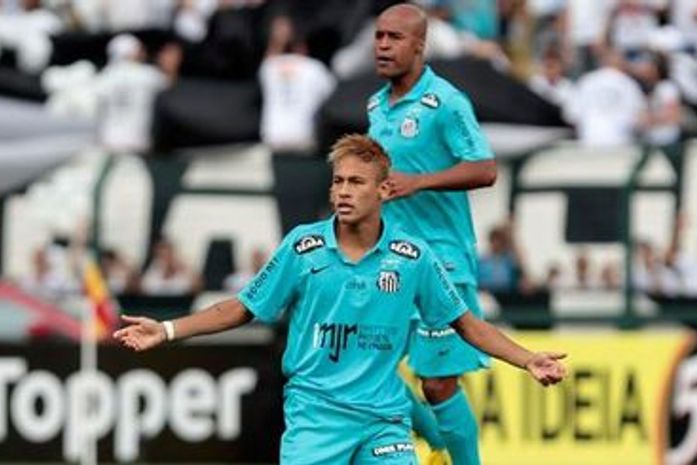 Vaiado, Santos joga mal e é derrotado pelo Paulista no Pacaembu