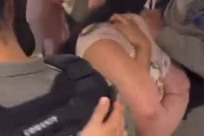 Mulher é presa suspeita de tentativa de sequestro de bebê, em shopping na Cruz das Almas; ela teria se aproximado de outra criança antes