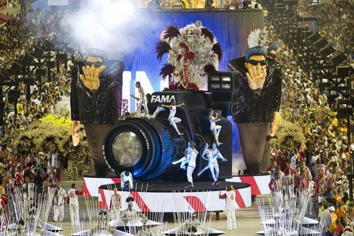 Mocidade, Unidos da Tijuca e Portela são destaques no Rio