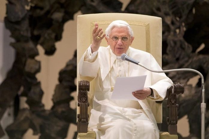 Papa Bento XVI vai renunciar ao pontificado em 28 de fevereiro