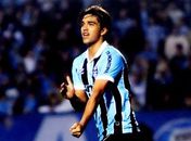 Chance de jogar com Neymar balança Marcelo Moreno, alvo do Santos