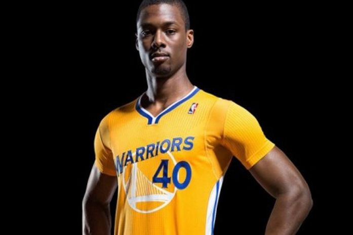 Camisa de basquete com manga? equipe da NBA inova