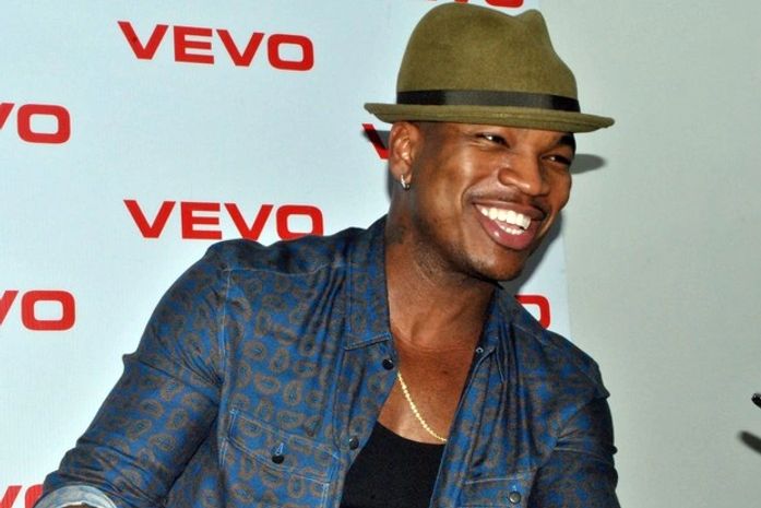 ‘Isso aqui é muito maluco’, diz Ne-Yo sobre carnaval em Salvador